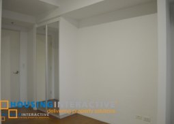 elegant 2 bedroom unit at arya residences, bgc