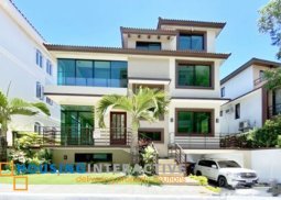 3-storey house and lot for rent in taguig city