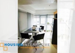 modern 1-bedroom bi-level unit for lease in fort victoria