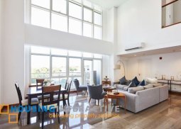 fully furnished 4-bedroom penthouse for sale in skyvillas