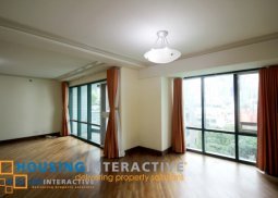 unfurnished 2 br condo unit for rent at amorsolo rockwell