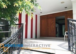 bare 6-bedroom timeless house for sale in bel-air