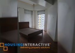 semi-furnished 3-bedroom unit for sale in salcedo park condominium