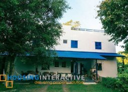 semi-furnished 10-bedroom beach house for sale in batangas