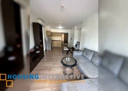 unfurnished 2-bedroom unit with parking in the rise for rent