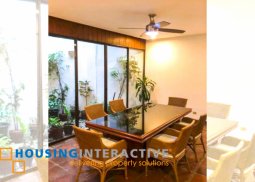 bungalow house with pool at san lorenzo village