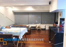 fully furnished 4-bedroom loft unit for sale in one rockwell