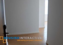 spacious 2-bedroom unit with balcony for sale in park terraces