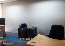 fitted office for rent along gil puyat ave.