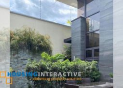 bare 6-bedroom townhouse for sale in new manila