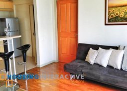 beautiful 1 br condo unit for rent at the one legaspi park makati
