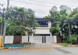 modern luxury 2-storey, 4-bedroom house with pool for rent in san lorenzo village