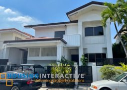 luxurious 2-storey, 4-bedroom house for sale in classic homes, bf paraÑaque
