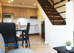 timeless 2-bedroom bi-level unit for sale/rent in victoria de makati
