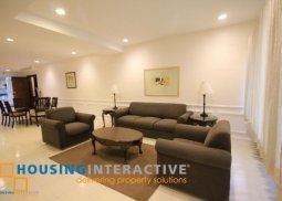 nice 2br condo unit for rent at the manhattan square makati