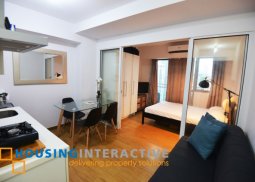 exquisite 1-bedroom unit with balcony for sale in acqua private residences