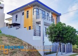 modern 2-storey, 4-bedroom house with balcony for sale in avida parkway
