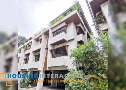 modern 3-storey, 3-bedroom townhouse with roof deck for sale in new manila