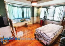 timeless 3-storey, 4-bedroom house with roofdeck for sale in capitol hills