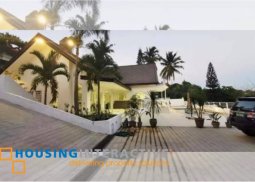 luxurious 2-storey, 2-bedroom house with pool for sale in lakeview