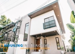 modern 2-storey, 3-bedroom house with balcony for sale in vista grande