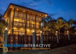 luxurious 2-storey, 5-bedroom house for sale in tagaytay