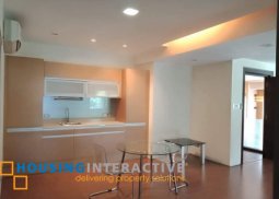luxurious 6-bedroom house with pool for sale/rent in dasmariÑas village