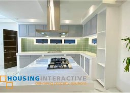 luxurious 2-storey, 5-bedroom house for sale in greenwoods executive village