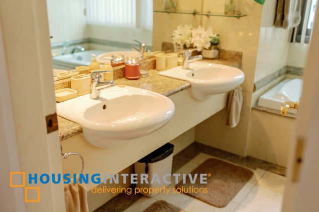 elegant 2br condo unit for rent at the shang grand tower makati