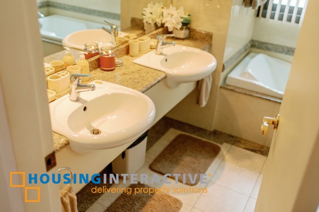 elegant 2br condo unit for rent at the shang grand tower makati