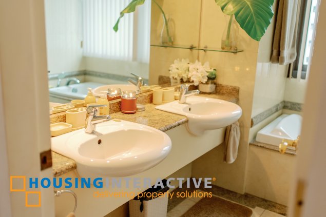 elegant 2br condo unit for rent at the shang grand tower makati