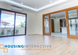 brand new 5-bedroom house with balconies for sale in portofino south