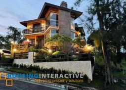 luxurious 4-bedroom house for sale in canyon woods