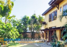 classy 2-storey, 8-bedroom house for sale in pacific village