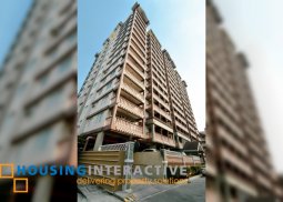 unfurnished 3 bedroom unit with balcony & drying cage for sale in pine crest by vista residences