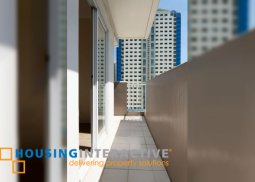 unfurnished 1 bedroom unit with balcony for sale in laureano di trevi towers by vista residences