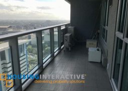 fully furnished 1br unit with balcony for sale in one serendra