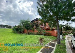 classy 2-storey, 5-bedroom with balcony for rent in portofino south