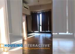 executive studio with balcony for rent in greenbelt hamilton