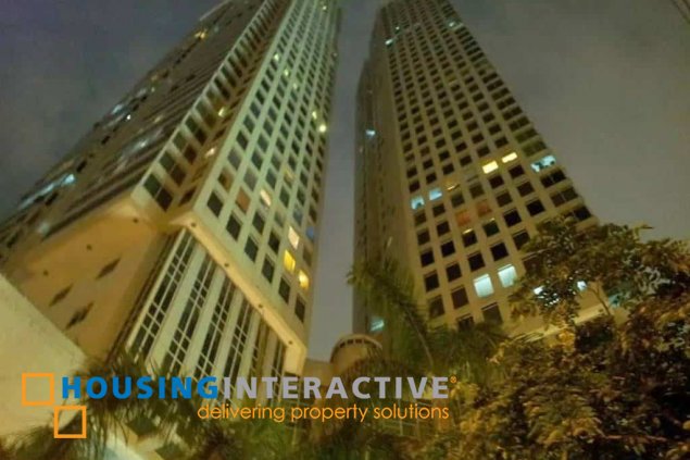 fully furnished 3-bedroom unit for sale in salcedo park condominium