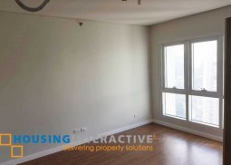 semi furnished  3br condo unit for rent at the two serendra bgc