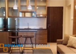 1br unit for lease in entrata urban complex