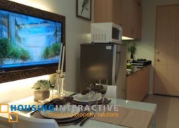 1br unit for lease in field residences