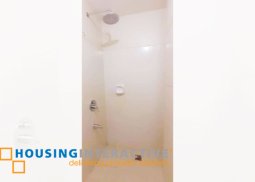 modern 1-bedroom unit with balcony for rent in sheridan towers
