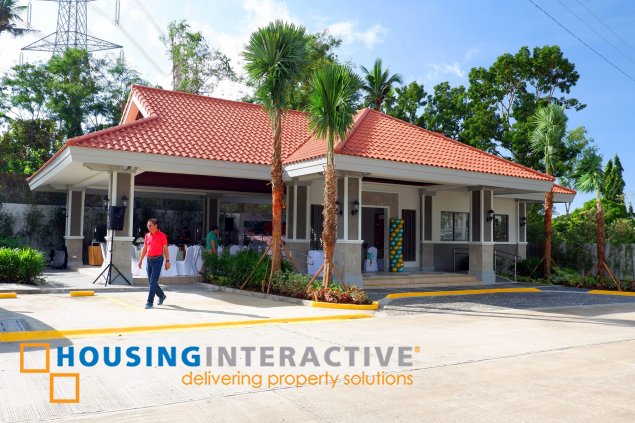 lot for sale in the alcove