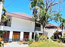 semi furnished 2 storey house 4 bedrooms&bath in alabang hills village