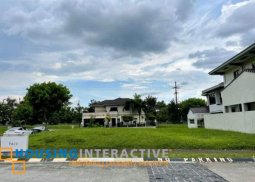 lot for sale in south forbes laguna