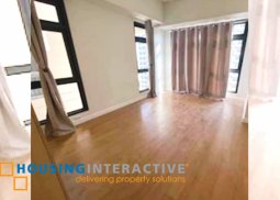 modern 2-bedroom unit for rent in the sandstone at portico