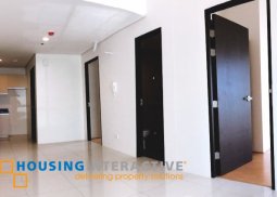 upscale 2-bedroom unit with balcony for rent in park west