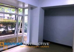 modern 1-bedroom unit for sale in parkside villas